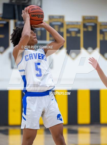 Thumbnail 2 in San Diego vs. La Jolla Country Day (Battle at the bay) photogallery.