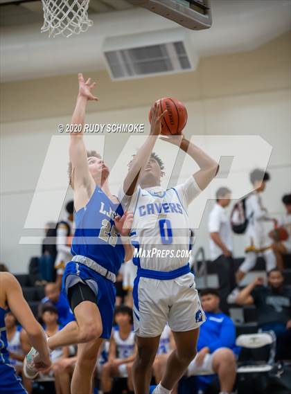 Thumbnail 1 in San Diego vs. La Jolla Country Day (Battle at the bay) photogallery.