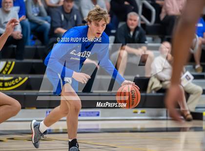 Thumbnail 1 in San Diego vs. La Jolla Country Day (Battle at the bay) photogallery.