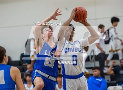 Thumbnail 2 in San Diego vs. La Jolla Country Day (Battle at the bay) photogallery.