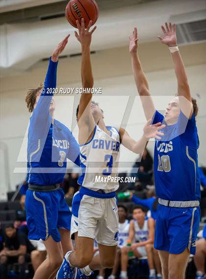 Thumbnail 1 in San Diego vs. La Jolla Country Day (Battle at the bay) photogallery.