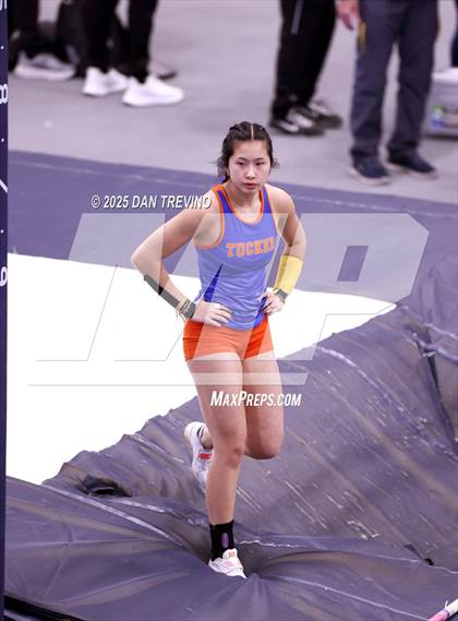 Thumbnail 2 in VHSL Indoor Track State Championships (Pole Vault - Class 5) photogallery.
