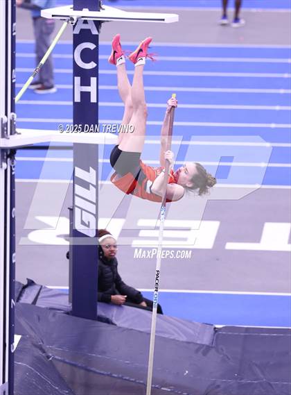 Thumbnail 3 in VHSL Indoor Track State Championships (Pole Vault - Class 5) photogallery.