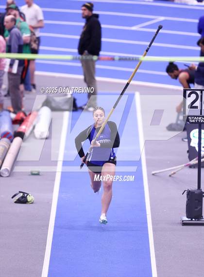Thumbnail 2 in VHSL Indoor Track State Championships (Pole Vault - Class 5) photogallery.