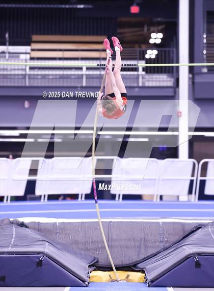 Thumbnail 3 in VHSL Indoor Track State Championships (Pole Vault - Class 5) photogallery.