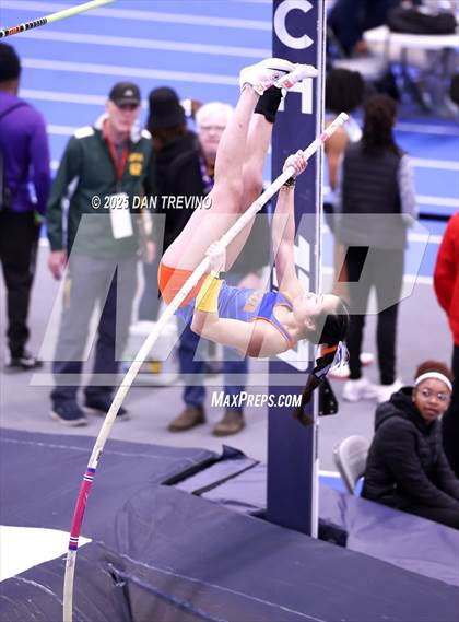 Thumbnail 3 in VHSL Indoor Track State Championships (Pole Vault - Class 5) photogallery.