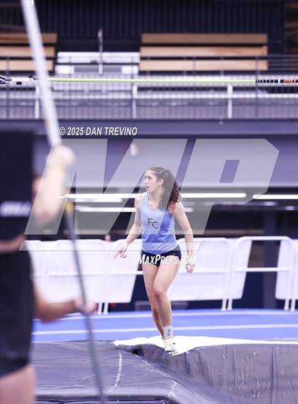 Thumbnail 2 in VHSL Indoor Track State Championships (Pole Vault - Class 5) photogallery.