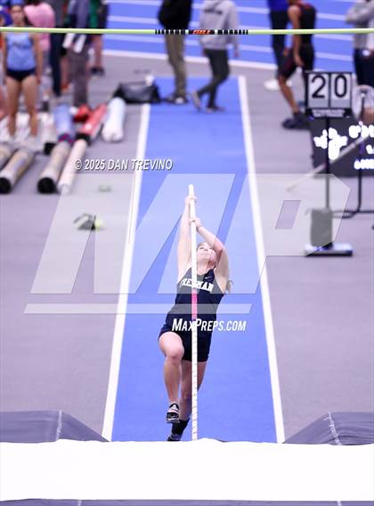 Thumbnail 3 in VHSL Indoor Track State Championships (Pole Vault - Class 5) photogallery.