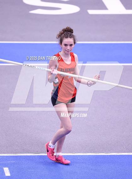 Thumbnail 2 in VHSL Indoor Track State Championships (Pole Vault - Class 5) photogallery.