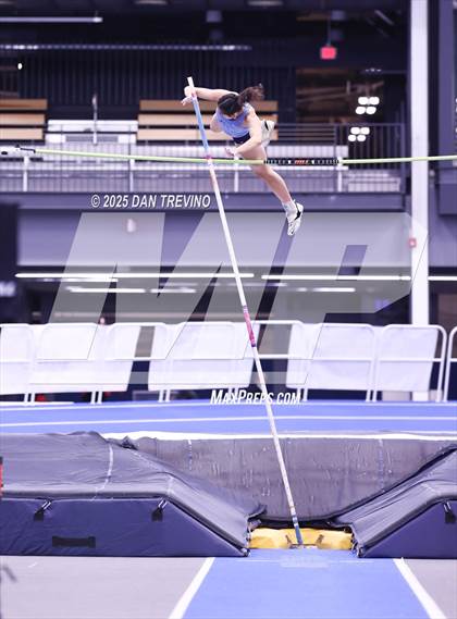 Thumbnail 3 in VHSL Indoor Track State Championships (Pole Vault - Class 5) photogallery.