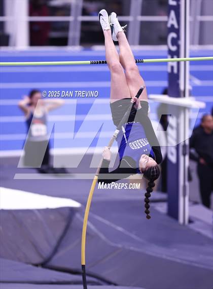 Thumbnail 2 in VHSL Indoor Track State Championships (Pole Vault - Class 5) photogallery.