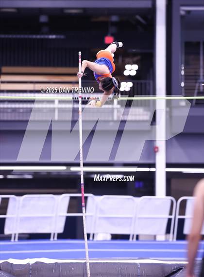 Thumbnail 3 in VHSL Indoor Track State Championships (Pole Vault - Class 5) photogallery.