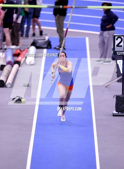 Thumbnail 3 in VHSL Indoor Track State Championships (Pole Vault - Class 5) photogallery.