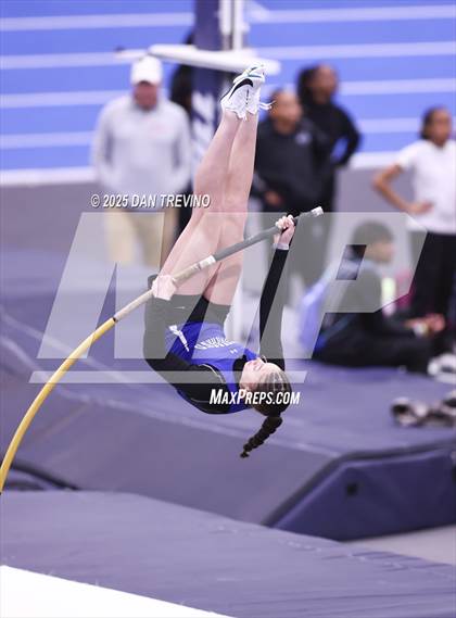 Thumbnail 3 in VHSL Indoor Track State Championships (Pole Vault - Class 5) photogallery.