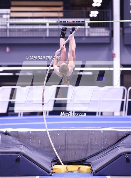 Thumbnail 2 in VHSL Indoor Track State Championships (Pole Vault - Class 5) photogallery.
