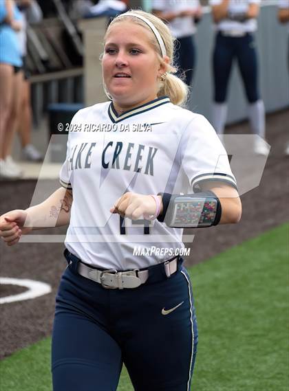 Thumbnail 3 in Foster vs Lake Creek (UIL Softball 5A Region III Semifinal) photogallery.