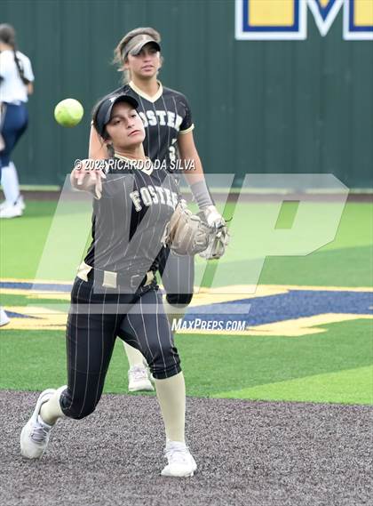 Thumbnail 1 in Foster vs Lake Creek (UIL Softball 5A Region III Semifinal) photogallery.