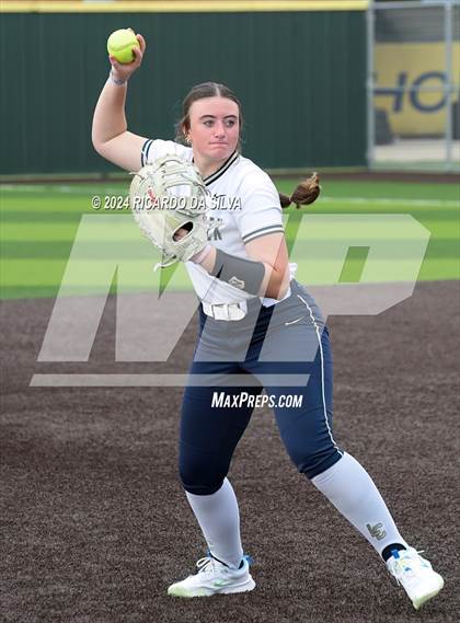 Thumbnail 3 in Foster vs Lake Creek (UIL Softball 5A Region III Semifinal) photogallery.