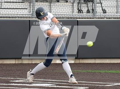 Thumbnail 2 in Foster vs Lake Creek (UIL Softball 5A Region III Semifinal) photogallery.