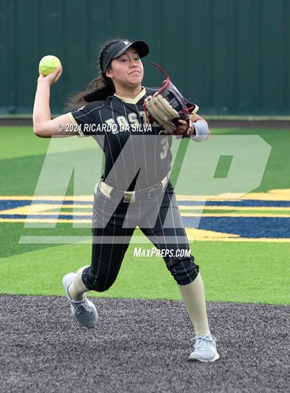 Thumbnail 3 in Foster vs Lake Creek (UIL Softball 5A Region III Semifinal) photogallery.