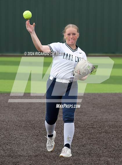 Thumbnail 3 in Foster vs Lake Creek (UIL Softball 5A Region III Semifinal) photogallery.