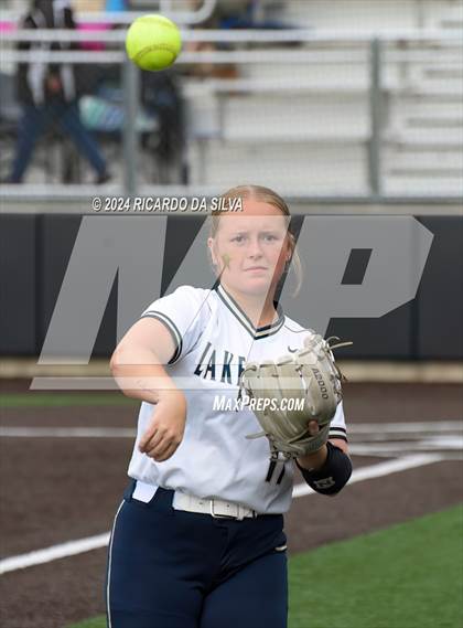 Thumbnail 3 in Foster vs Lake Creek (UIL Softball 5A Region III Semifinal) photogallery.