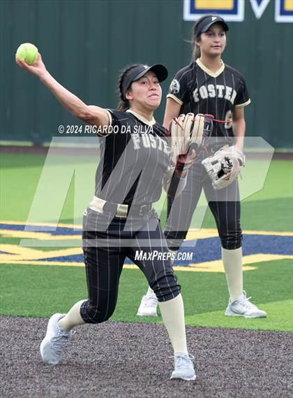 Thumbnail 2 in Foster vs Lake Creek (UIL Softball 5A Region III Semifinal) photogallery.