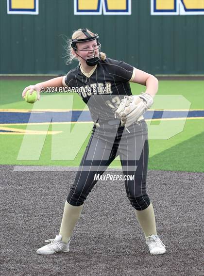 Thumbnail 1 in Foster vs Lake Creek (UIL Softball 5A Region III Semifinal) photogallery.