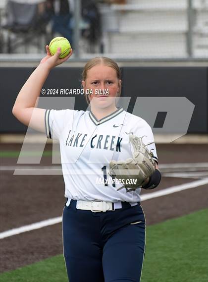 Thumbnail 1 in Foster vs Lake Creek (UIL Softball 5A Region III Semifinal) photogallery.