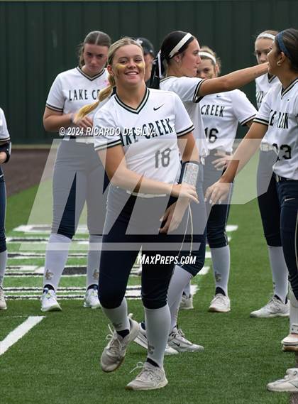Thumbnail 2 in Foster vs Lake Creek (UIL Softball 5A Region III Semifinal) photogallery.