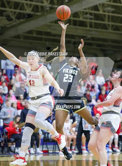 Thumbnail 2 in Van vs. Pinkston (UIL 4A Area Playoff) photogallery.