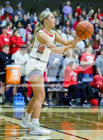 Thumbnail 1 in Van vs. Pinkston (UIL 4A Area Playoff) photogallery.