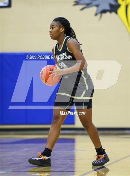 Thumbnail 1 in Van vs. Pinkston (UIL 4A Area Playoff) photogallery.