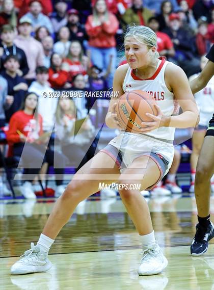 Thumbnail 2 in Van vs. Pinkston (UIL 4A Area Playoff) photogallery.