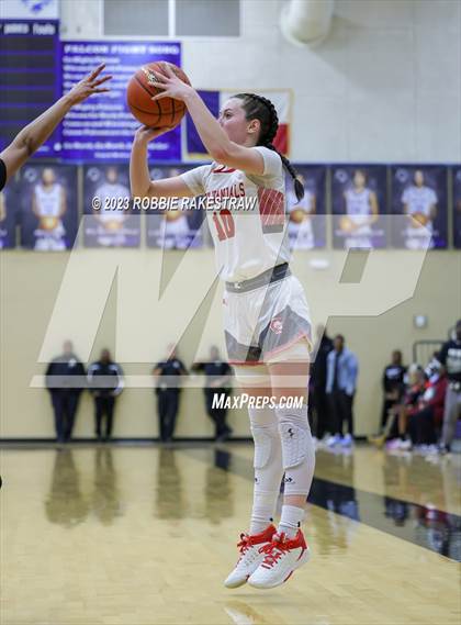 Thumbnail 3 in Van vs. Pinkston (UIL 4A Area Playoff) photogallery.