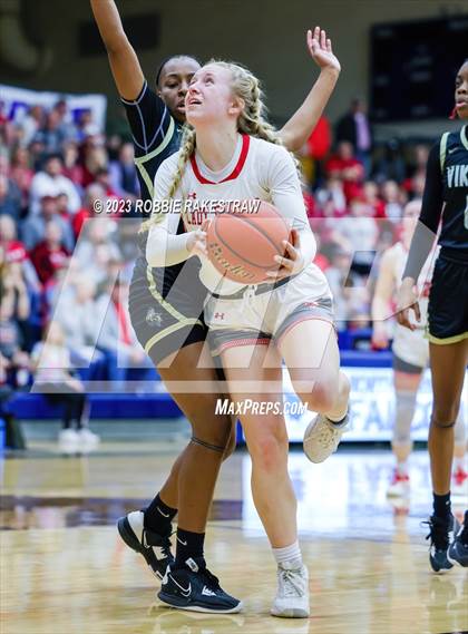 Thumbnail 2 in Van vs. Pinkston (UIL 4A Area Playoff) photogallery.
