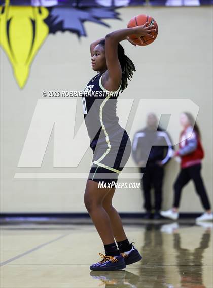 Thumbnail 3 in Van vs. Pinkston (UIL 4A Area Playoff) photogallery.