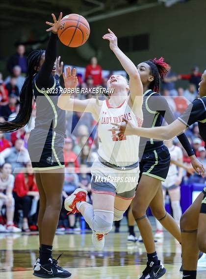 Thumbnail 3 in Van vs. Pinkston (UIL 4A Area Playoff) photogallery.