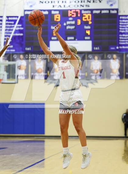 Thumbnail 1 in Van vs. Pinkston (UIL 4A Area Playoff) photogallery.