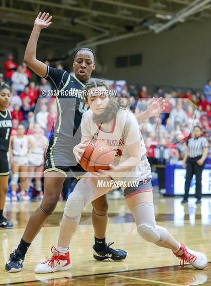 Thumbnail 2 in Van vs. Pinkston (UIL 4A Area Playoff) photogallery.