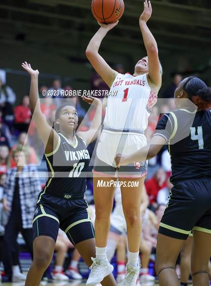 Thumbnail 3 in Van vs. Pinkston (UIL 4A Area Playoff) photogallery.