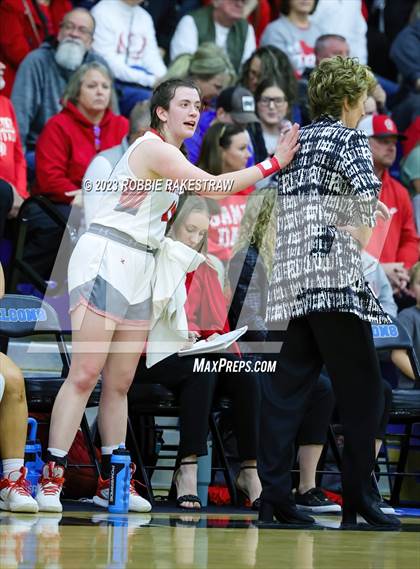 Thumbnail 2 in Van vs. Pinkston (UIL 4A Area Playoff) photogallery.