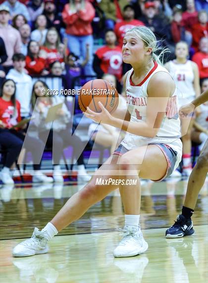 Thumbnail 1 in Van vs. Pinkston (UIL 4A Area Playoff) photogallery.