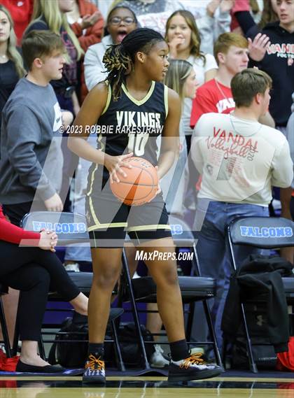 Thumbnail 2 in Van vs. Pinkston (UIL 4A Area Playoff) photogallery.
