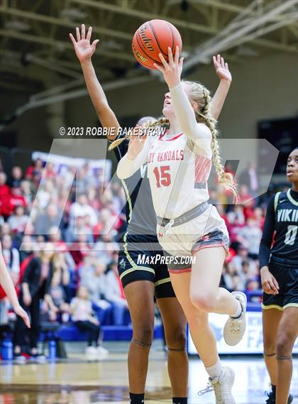 Thumbnail 1 in Van vs. Pinkston (UIL 4A Area Playoff) photogallery.