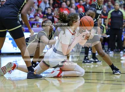 Thumbnail 3 in Van vs. Pinkston (UIL 4A Area Playoff) photogallery.