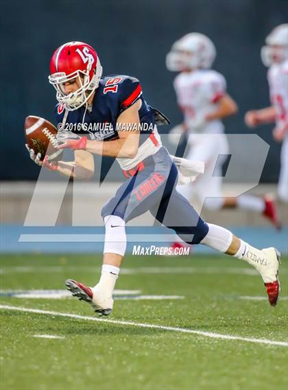 Thumbnail 3 in Harvard-Westlake @ La Salle photogallery.