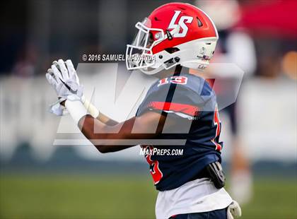 Thumbnail 3 in Harvard-Westlake @ La Salle photogallery.