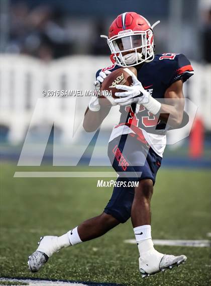 Thumbnail 1 in Harvard-Westlake @ La Salle photogallery.