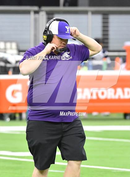 Thumbnail 3 in The Meadows School vs Yerington (NIAA 2A Championship) photogallery.